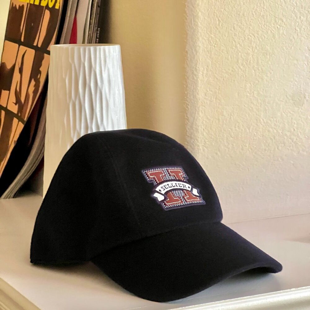 authentic Hermes Davis H Sellier cap in Noir Black size 58